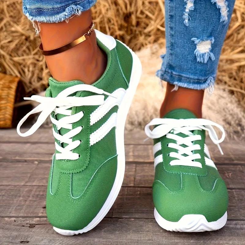Women's Casual Sports Shoes - Rubber Sole, Geometric Pattern, Low Cut Lace Up Design, Suitable for Wearing All Seasons