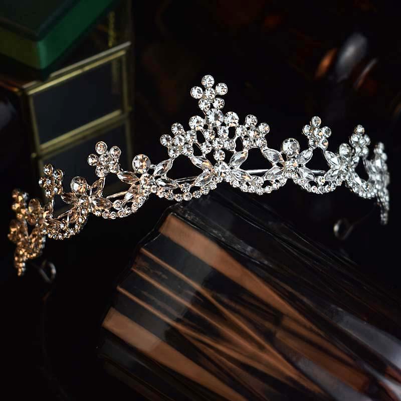 

Элегантные аксессуары для волос принцессы в корейском стиле Супер сказочная хрустальная корона Простая повязка на голову Корона на день рождения Аксессуары для сценических выступлений Универсальные