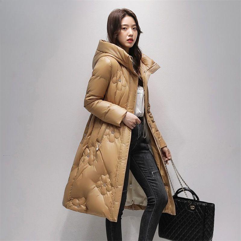Jednobarevná lesklá dlouhá a tenká módní hřejivá péřová bunda s kapucí dámský zimní kabát