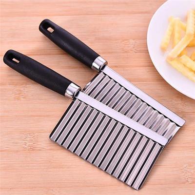 Ziemniak French Fry Cutter Ząbkowane ostrze ze stali nierdzewnej Krojenie warzyw Owoce Krajalnica Nóż falowy Chopper