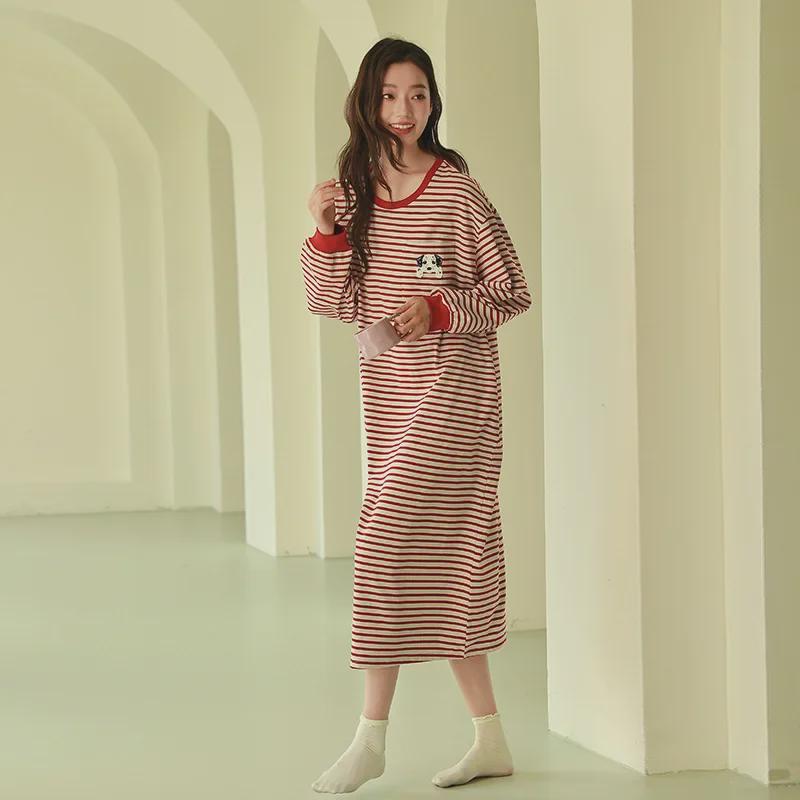 "High-End Striped Long-Sleeve Nightdress with Chest Pad for Women - Over-the-Knee, Large Size, Cotton, Spring to Summer"