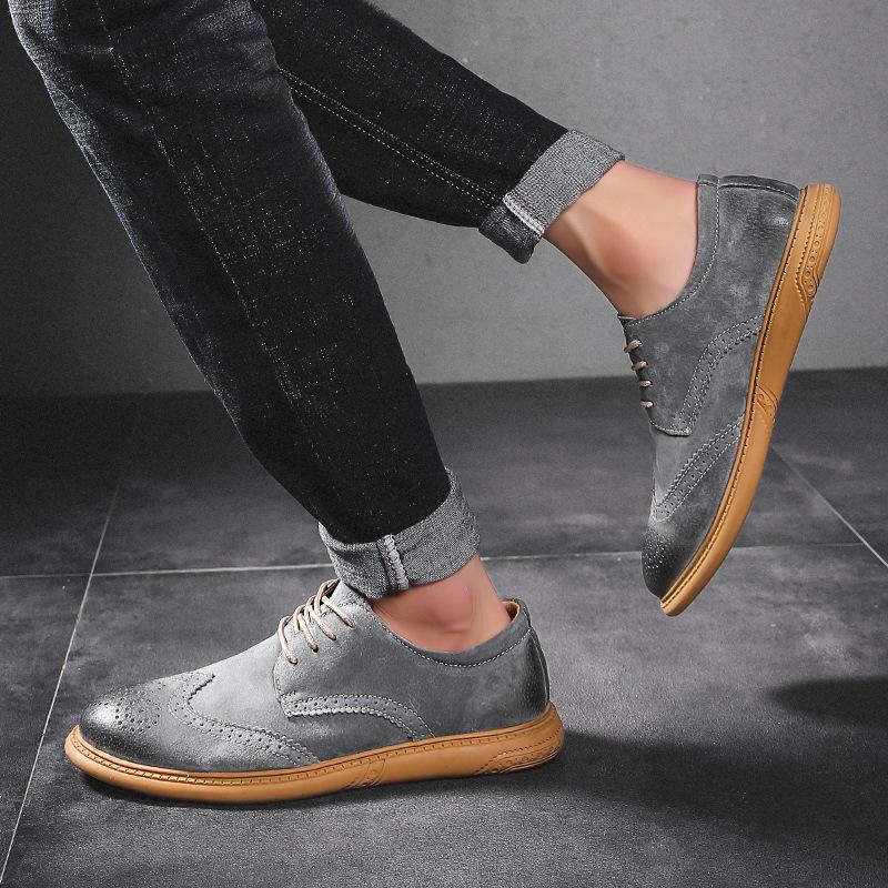 Leather Shoes Men's 2025 New Business Dress Leather Low-top Retro Lace-up Breathable Brock Shoes 46 Large Size Men's Shoes