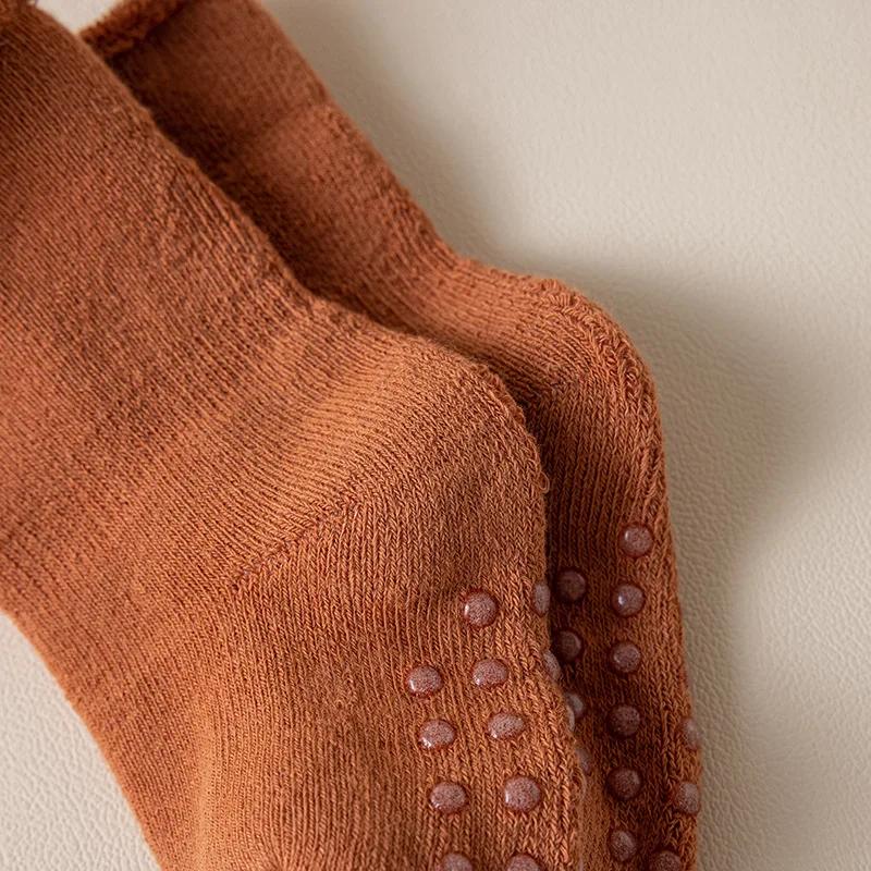 Kinder Verdicken Winter Socken Baby Bodensocken Kinder Jungen Mädchen Einfarbig Baumwolle Frottee Warm Rutschfest Neugeborenes Kleinkind Halbhohe Socken