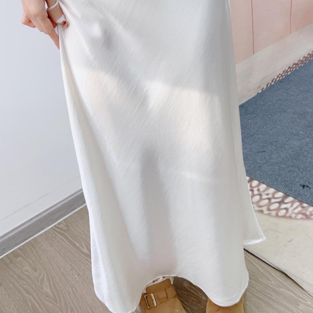 New Spring 2026 High-Waisted Satin Skirt