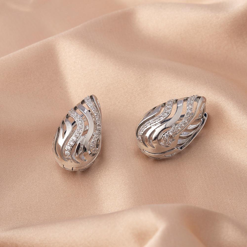 925 Silver Zircon Needle Stud Earrings for Women - Luxurious and Versatile Design for Daily Wear