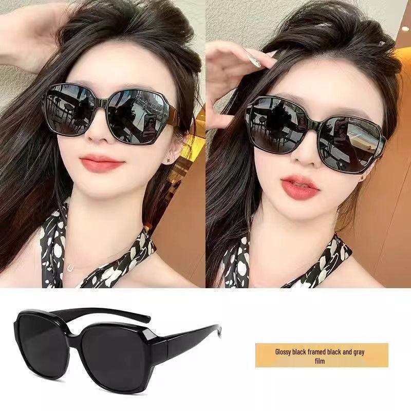

Women s Polarized Clip-On Prescription Sunglasses with UV Protection - Perfect for Summer Driving Standard Lens