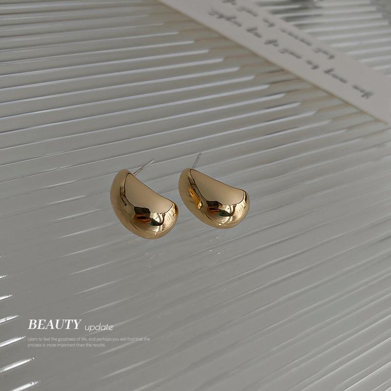 Geometric C-shaped Doudou stud earrings Korean metal cold wind earrings simple temperament earrings