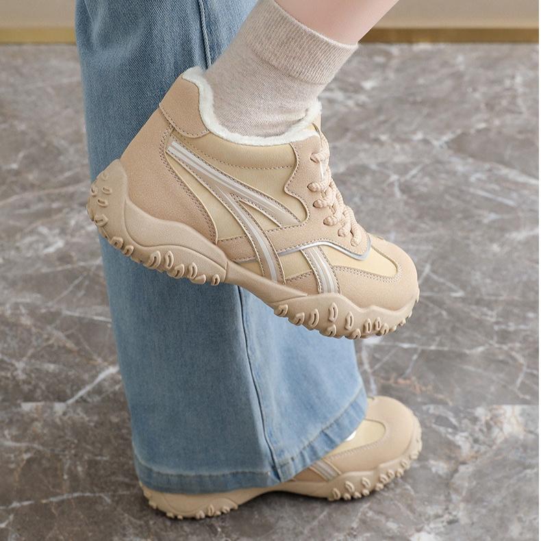 Women's Winter Warm Sneakers Chunky Platform Snow Boots With Faux Fur Lined Outdoor Non-Slip Short Booties Causal Work Running Walking Shoes for Women