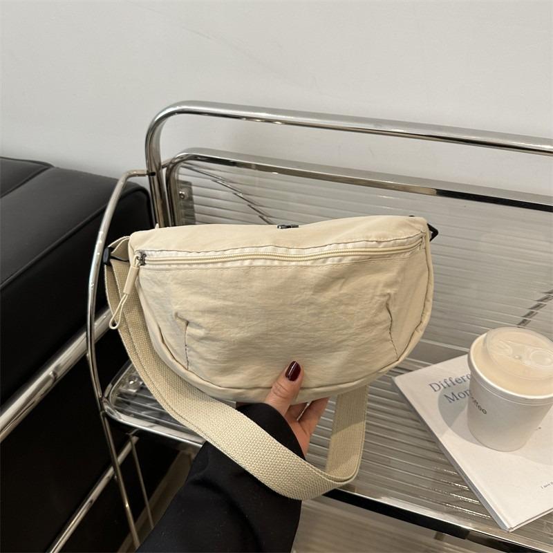 New Shoulder Messenger Bag Solid Color Casual Simple Light Versatile Large Capacity Dumpling Bag Wide Shoulder Strap Breast Bag