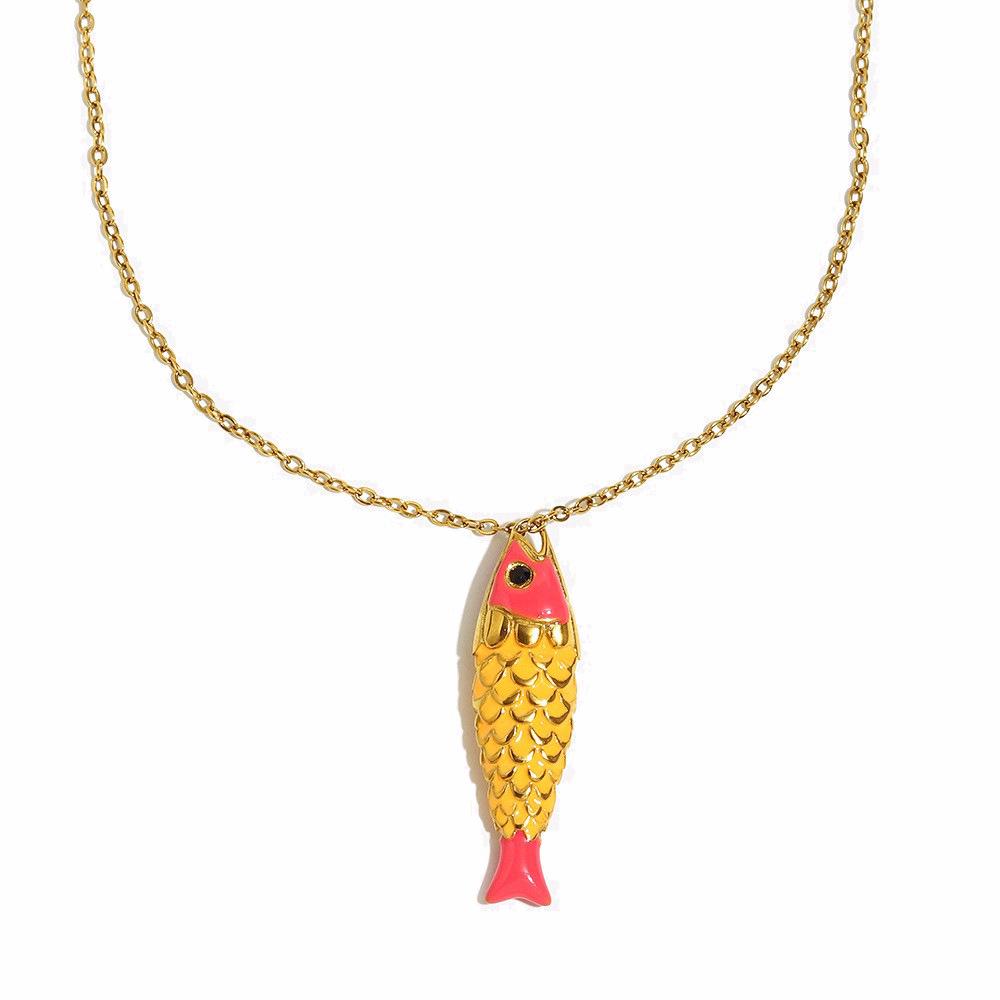 18K Gold Plated Ocean Style Light Luxury Small Fish Necklace with Stainless Steel and Drip Oil.