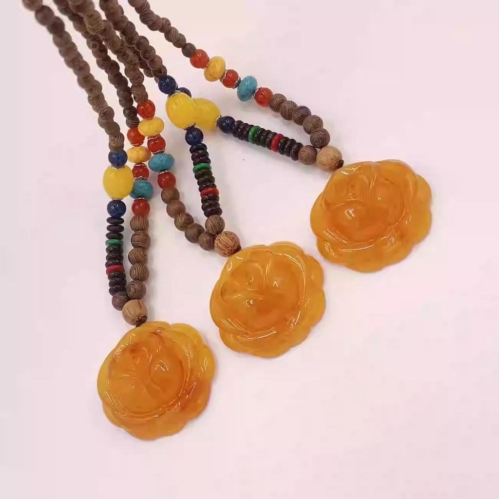 Trendy Unisex Wooden Bead Necklace: Versatile, High-End Pendant for Sweater Chains and Cotton Linen Attire