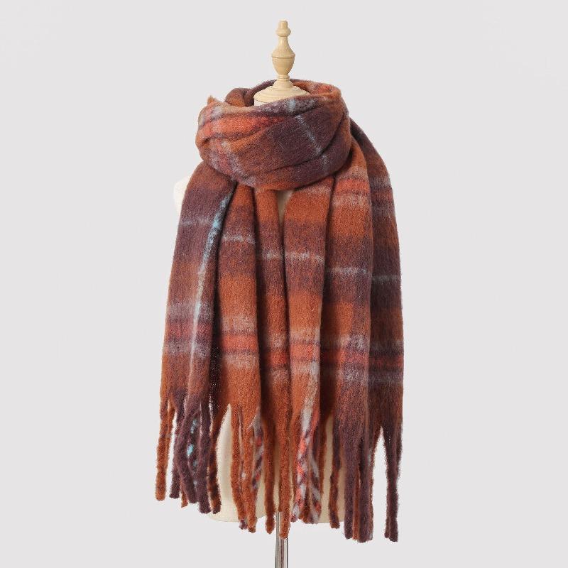 

Зимний теплый мохеровый клетчатый шарф с бахромой женский дизайнерский высококлассный универсальный мягкий атмосферный шарф