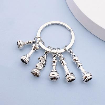 Porte-clés d'échecs rétro européen pendentif porte-clés de sac de voiture créatif cadeau d'amateur d'échecs