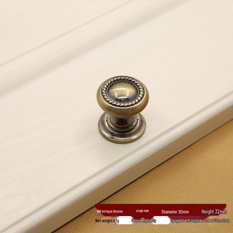 European Style Antique Bronze Pull Handle for Kitchen Cabinets, Wardrobes, and Drawers - Classic Retro Zinc Alloy Design.