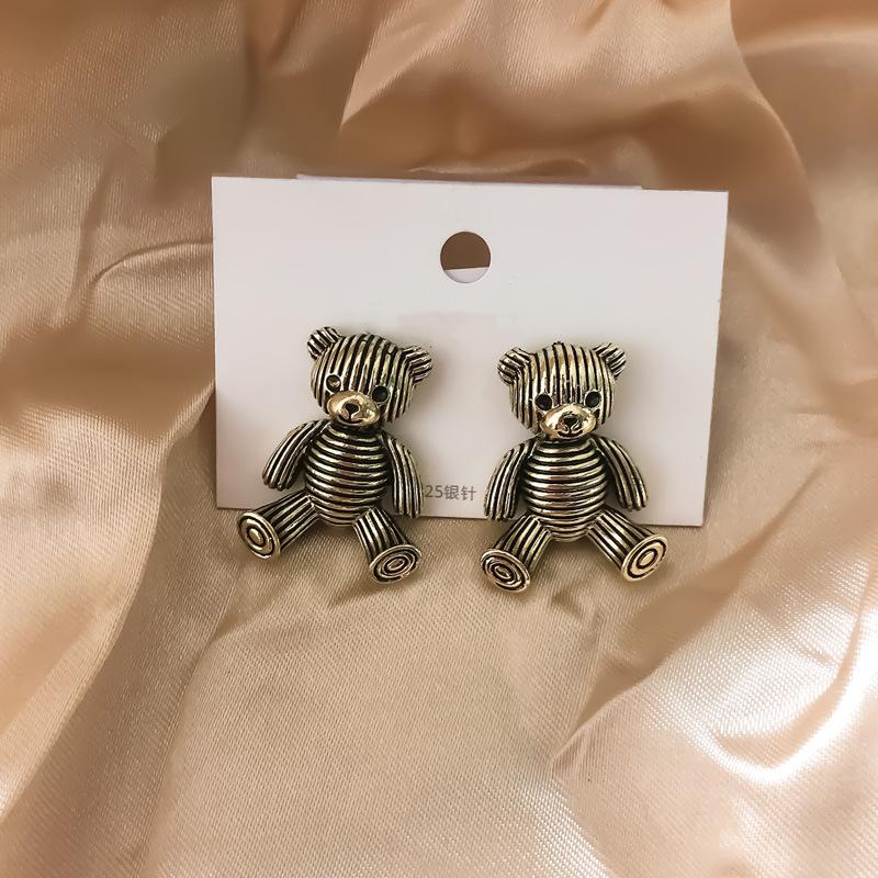Fashionable retro cute teddy bear earrings, personalized classic women's earrings