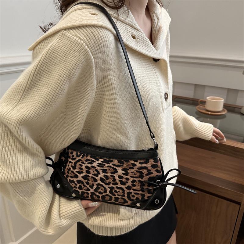 Summer beauty niche high sense trend leopard print casual portable shoulder underarm bag women's bag