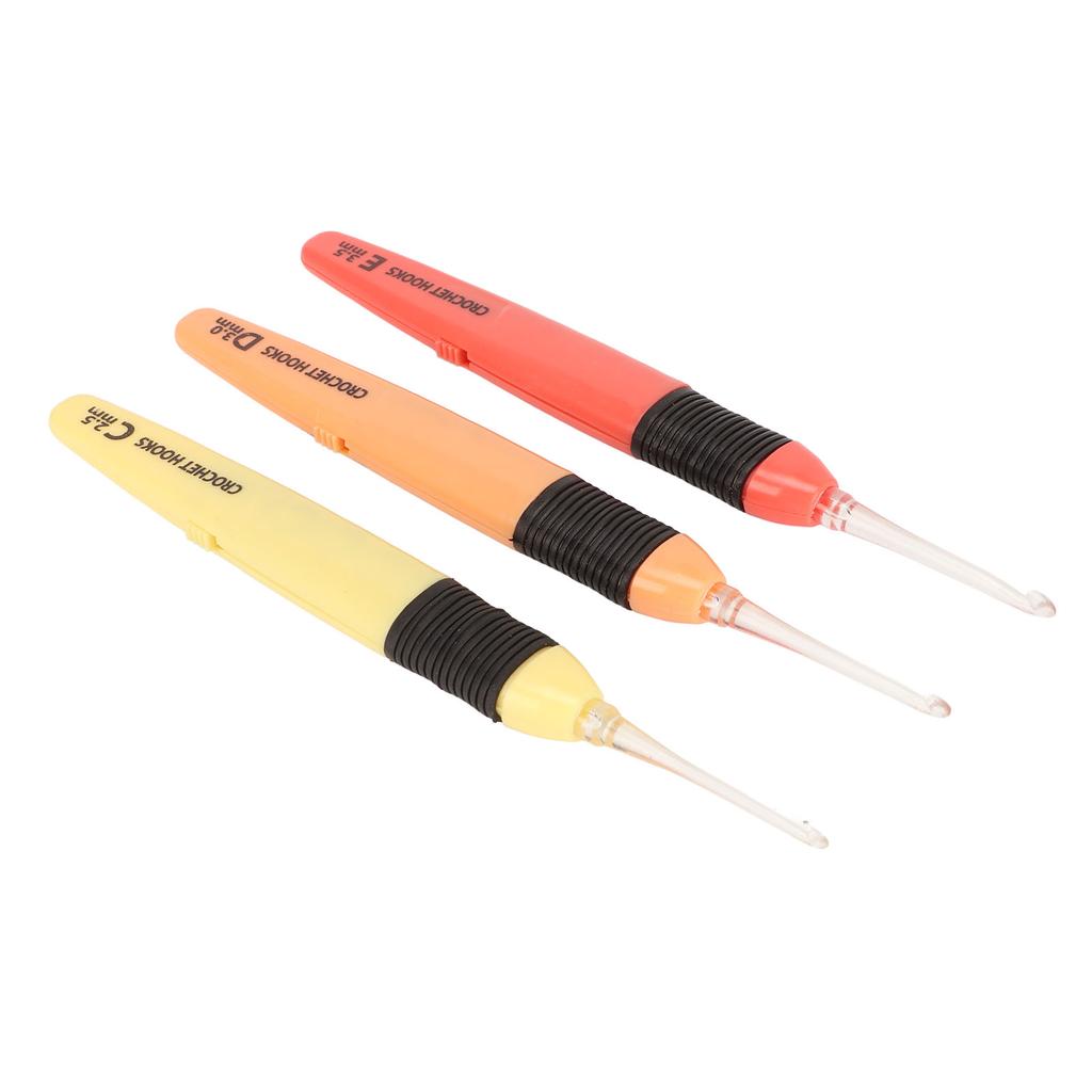 3 Pcs Lighted Crochet Hooks Set 2.5mm 3.0mm 3.5mm Lightweight Comfortable LED Crochet Set for DIY