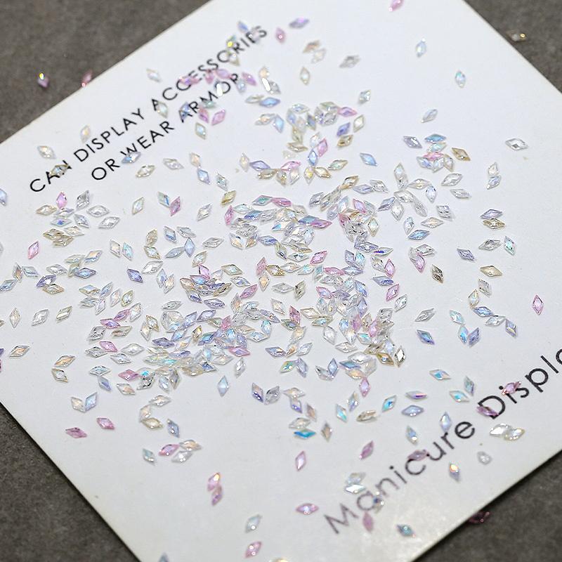 50 Buc Mini Strasuri Cristal pentru Nail Art Diamante Flatback Formă Mixtă Sclipici DIY Unghii Manichiură de Lux Accesorii