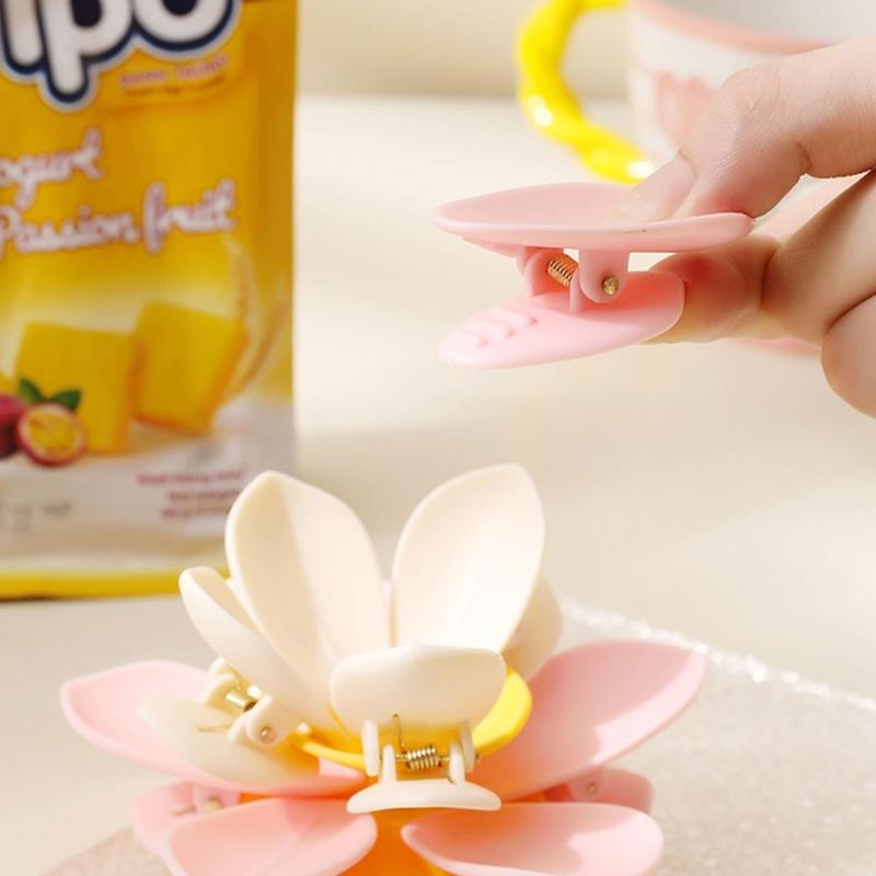 Double Layer Magnetic Sealing Clip for Food Storage Bags With Refrigerator Magnet and Flower Designs