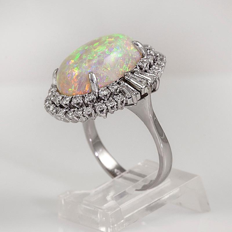 New Hot Sale: Large Copper-Plated Silver Ring with Inlaid Zircon and Artificial Opal