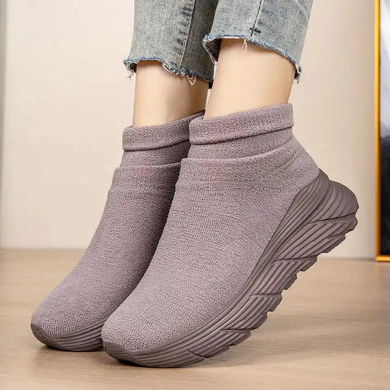 Fashion Light Weight Round Foot Casual Man Dress Sneakers Boots Mocasin Wedding Men Shoes Sports Universal Brand Clearance Outing