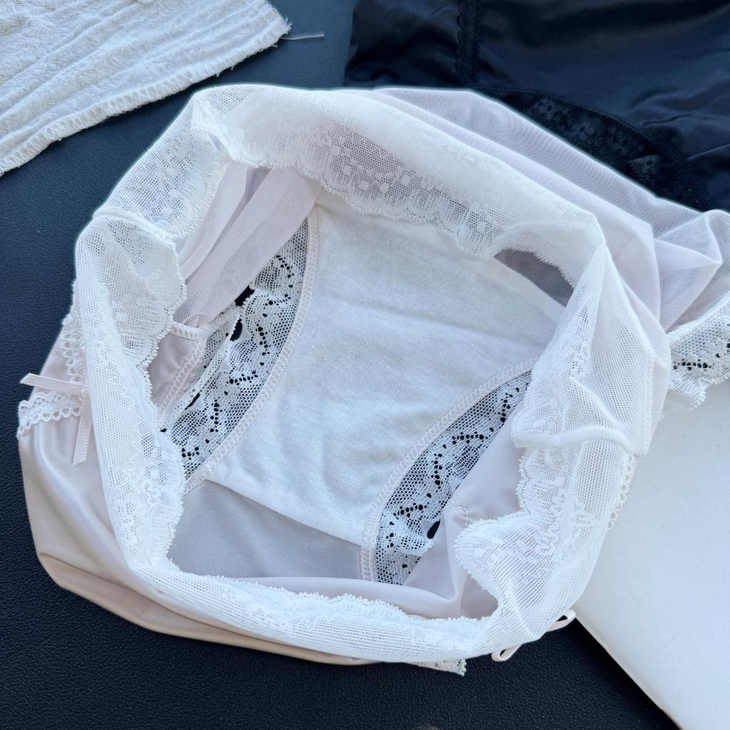 Women's Summer Sexy Satin Mesh Lace Edge Matching Color Ice Silk Low-rise Briefs