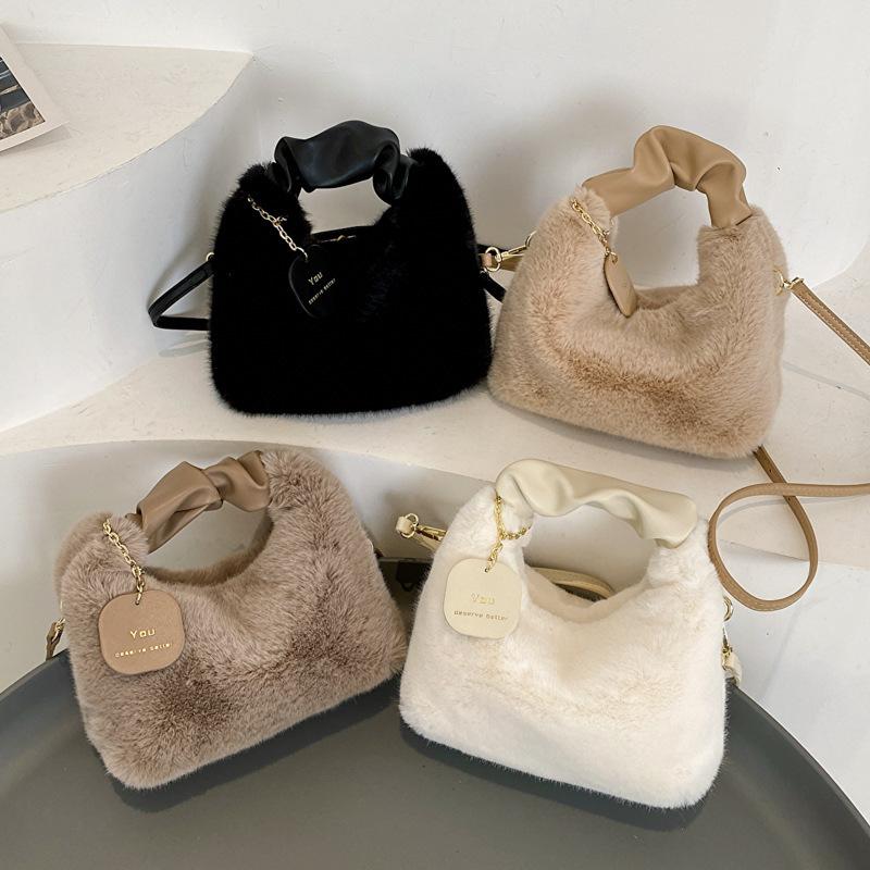 New plush messenger bag handbag texture fashion women's bag autumn and winter hair bag versatile niche chain handbag
