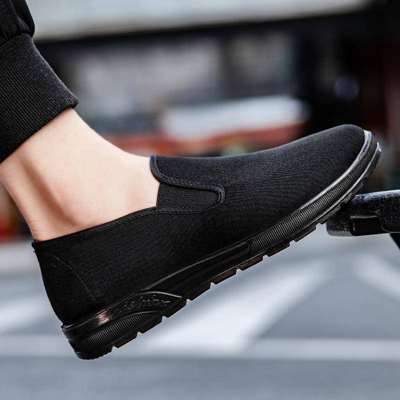 Cloth shoes men's 2025 summer breathable men's one-pedal dad shoes polyurethane comfortable non-slip soft-soled elderly cloth shoes