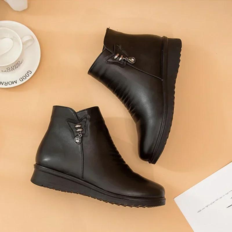 Fashion Winter Women's Boots Warm Cotton Shoes Soft Soles Womens Snow Boots Plush Nude Boots Comfortable 2024 New