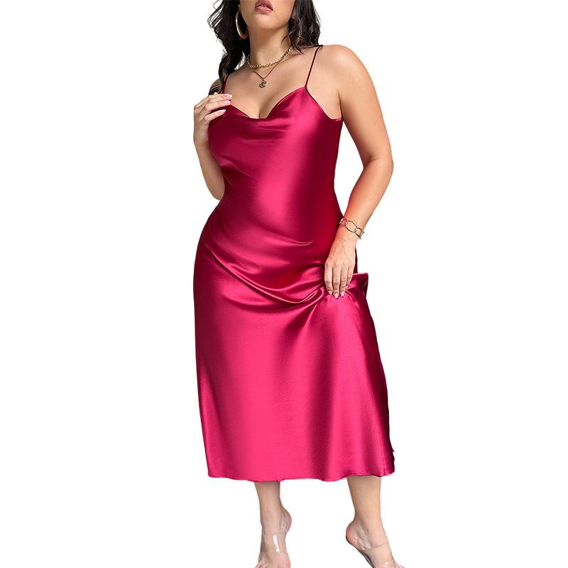 Ladies' Home Wear, Large-sized Sexy Pajamas, Simple Solid-colored Nightgowns, Ice Silk Halter Bathrobes