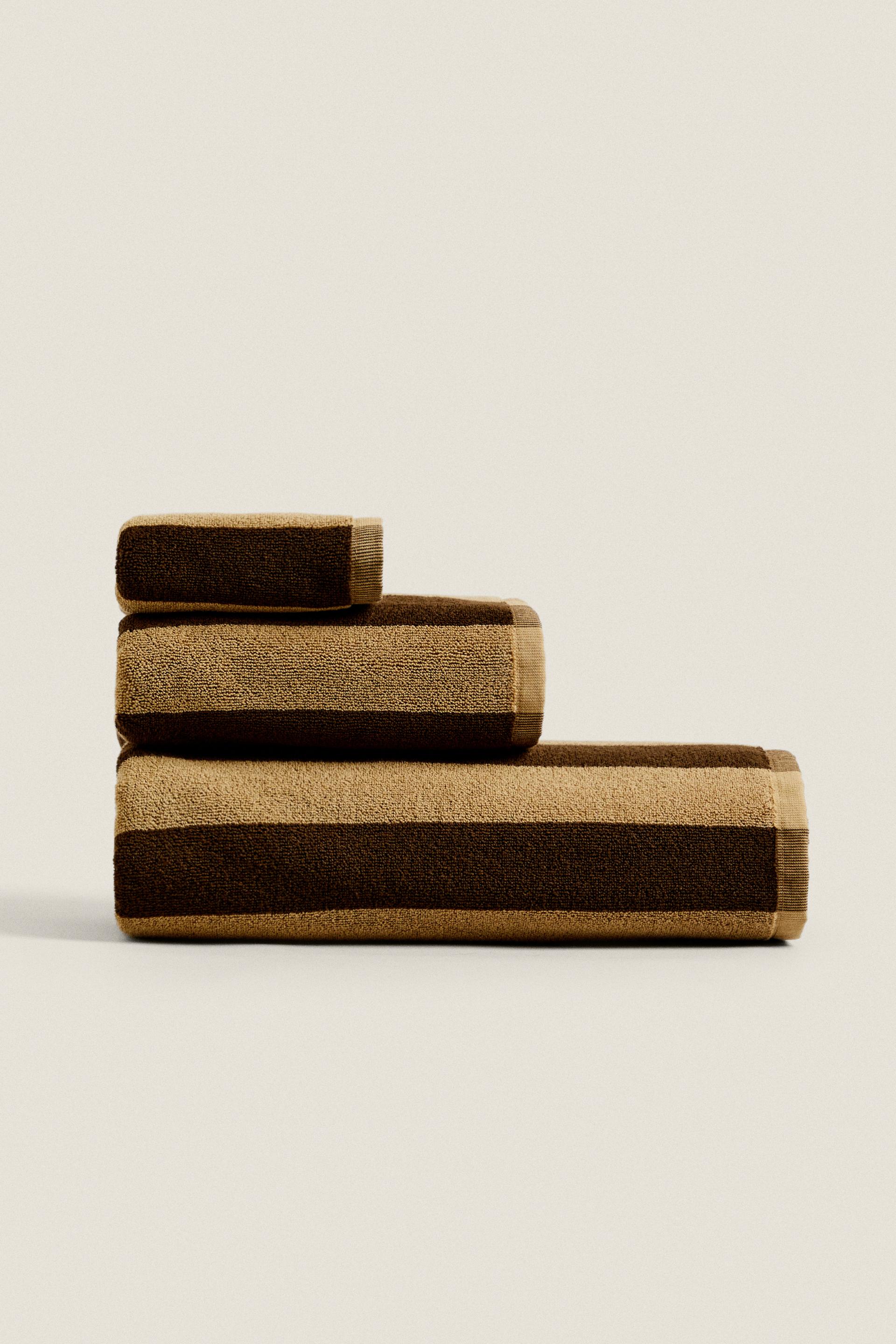 

ХЛОПКОВОЕ ПОЛОТЕНЦЕ С ШИРОКИМИ ПОЛОСАМИ