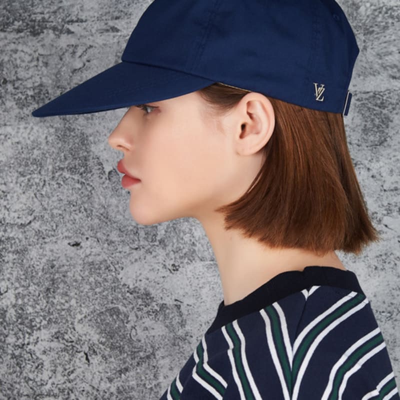 

VARZAR Ordinary Overfit Cotton Ball Cap Navy FREE