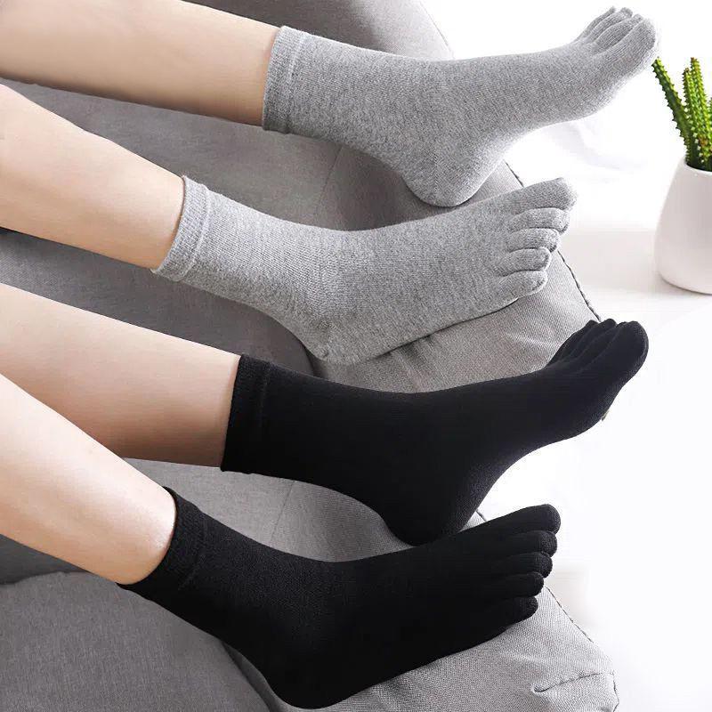 Spring-Autumn Five-Toe Cotton Socks: Solid Color, Antibacterial, Anti-Odor, Non-Slip, Mid-Calf, Unisex.