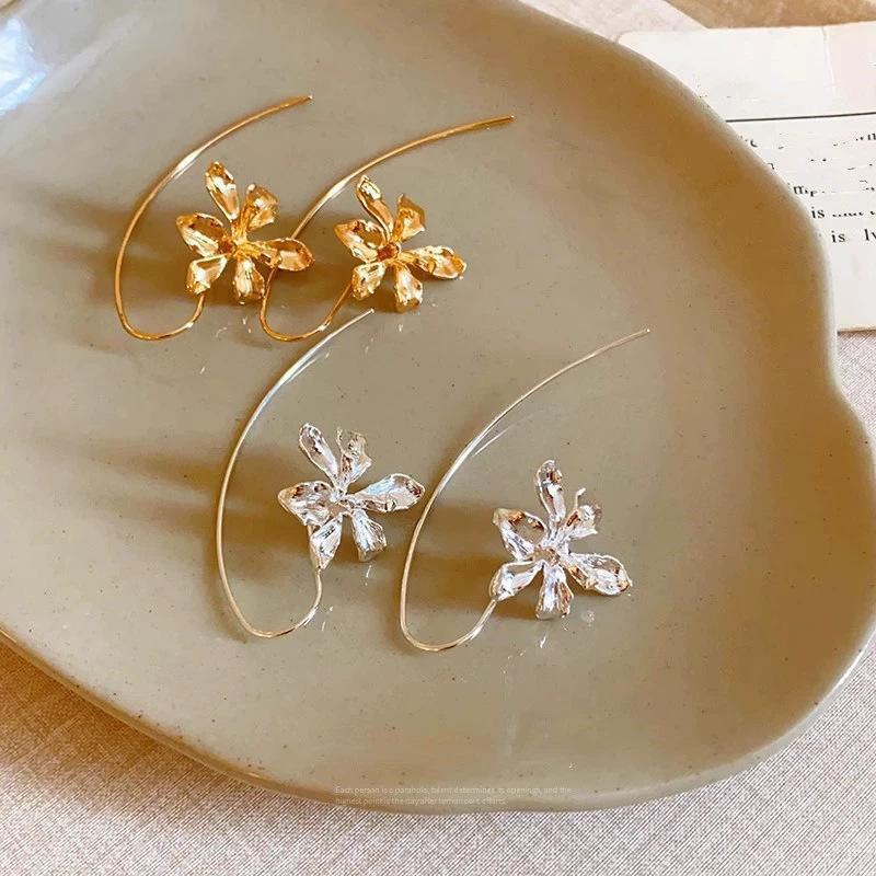 Trendy Geometric Flower Drop Dangle Earrings For Women Simple Desgin Earrings Party Wedding Fashion Jewelry Accessories 2025