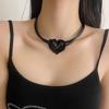 Halskjeder og anheng – Chokers