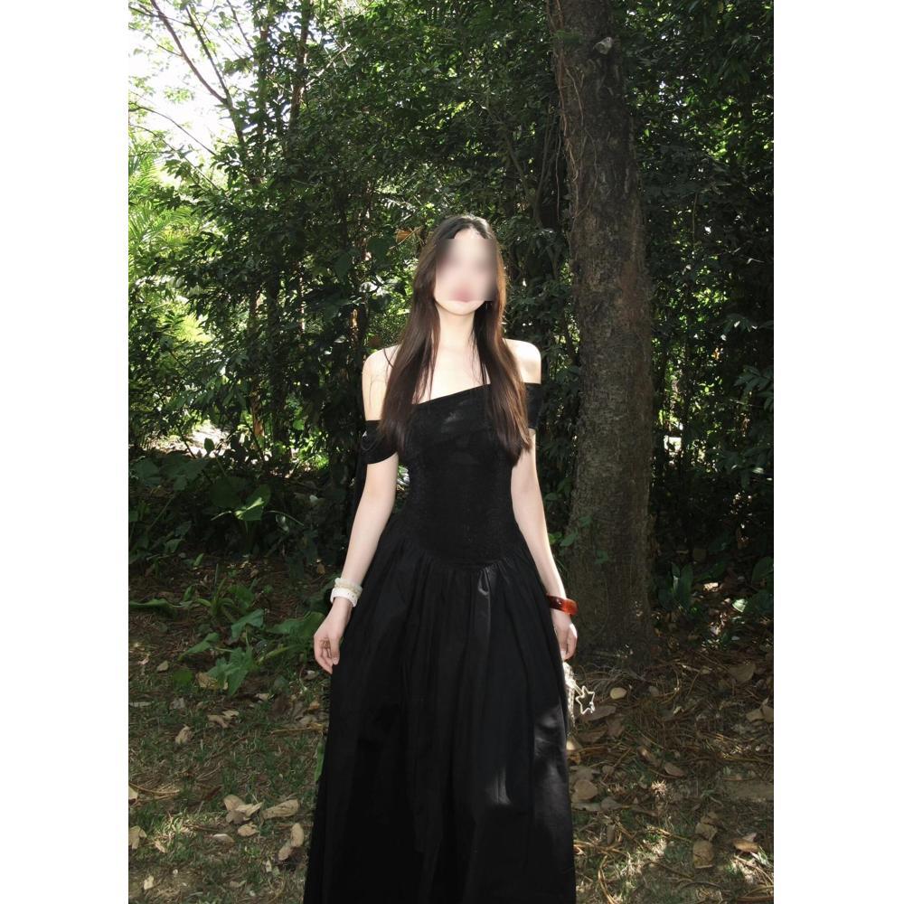 

Ветер однословное плечо платье с коротким рукавом женское лето новое темперамент талия черный длинное платье XL- (recommended 110-60kg)