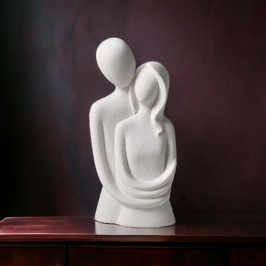 Ceramic Decorative Figurine of a Couple In Love - White 20cm