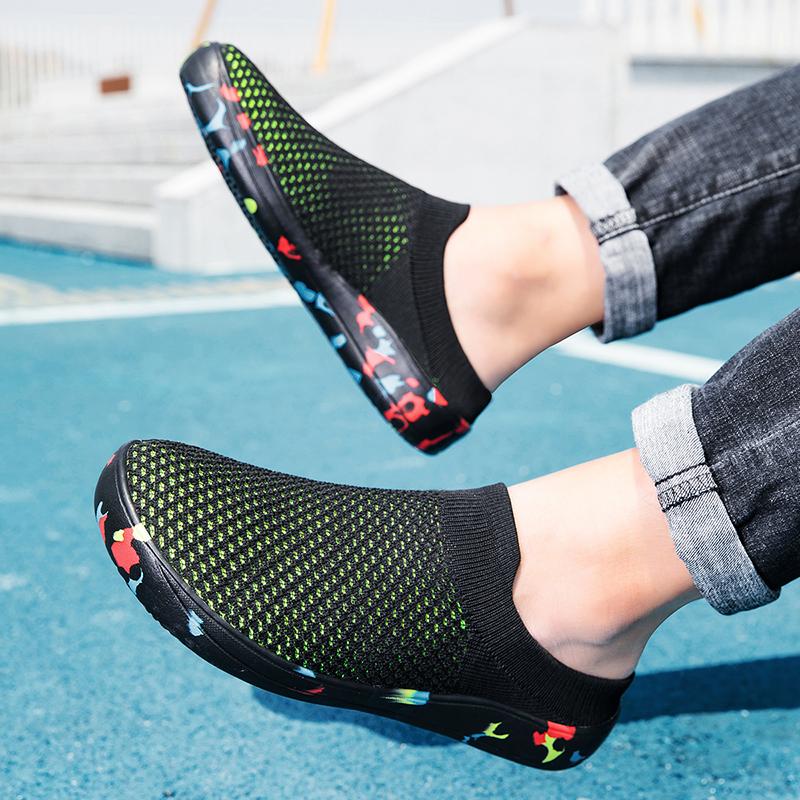 Men Slippers Wide Barefoot Summer Breathable Home Indoor Slippers Men Flats Thick Bottom Light Slides Fashion Walking Shoes