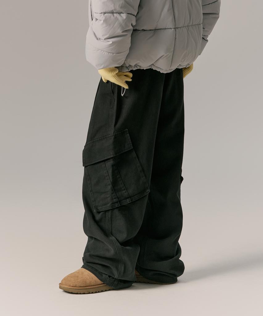 URBANDTYPE Cotton Wide Cargo Pants_Black_Pl179