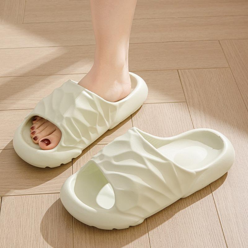 Summer new men's and women's cool slippers home thickened non-slip and wear-resistant outer wear soft bottom deodorant sandals