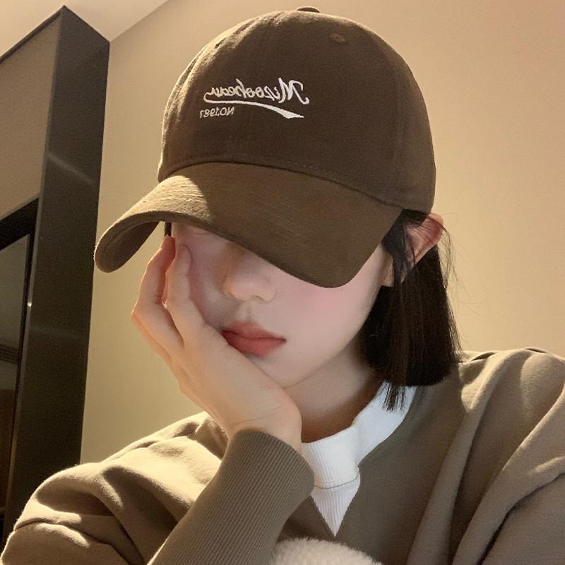 Cotton Baseball Cap For Women With Wide Brim And Adjustable Fit Perfect For Spring And Fall