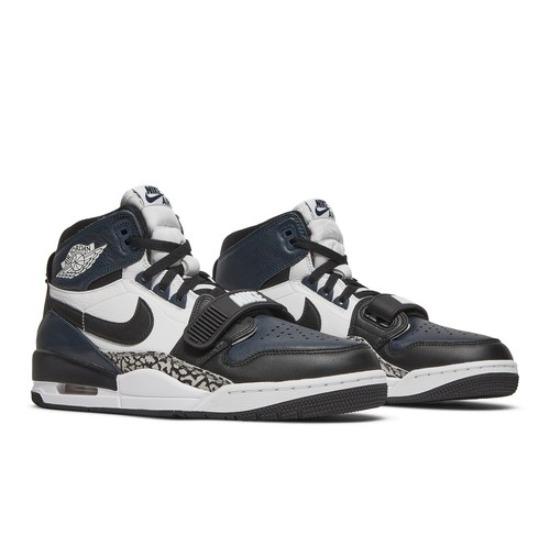 

Air Jordan Legacy 312 Midnight Navy DO7441-401 EU 41 Темно-синій/опівніч