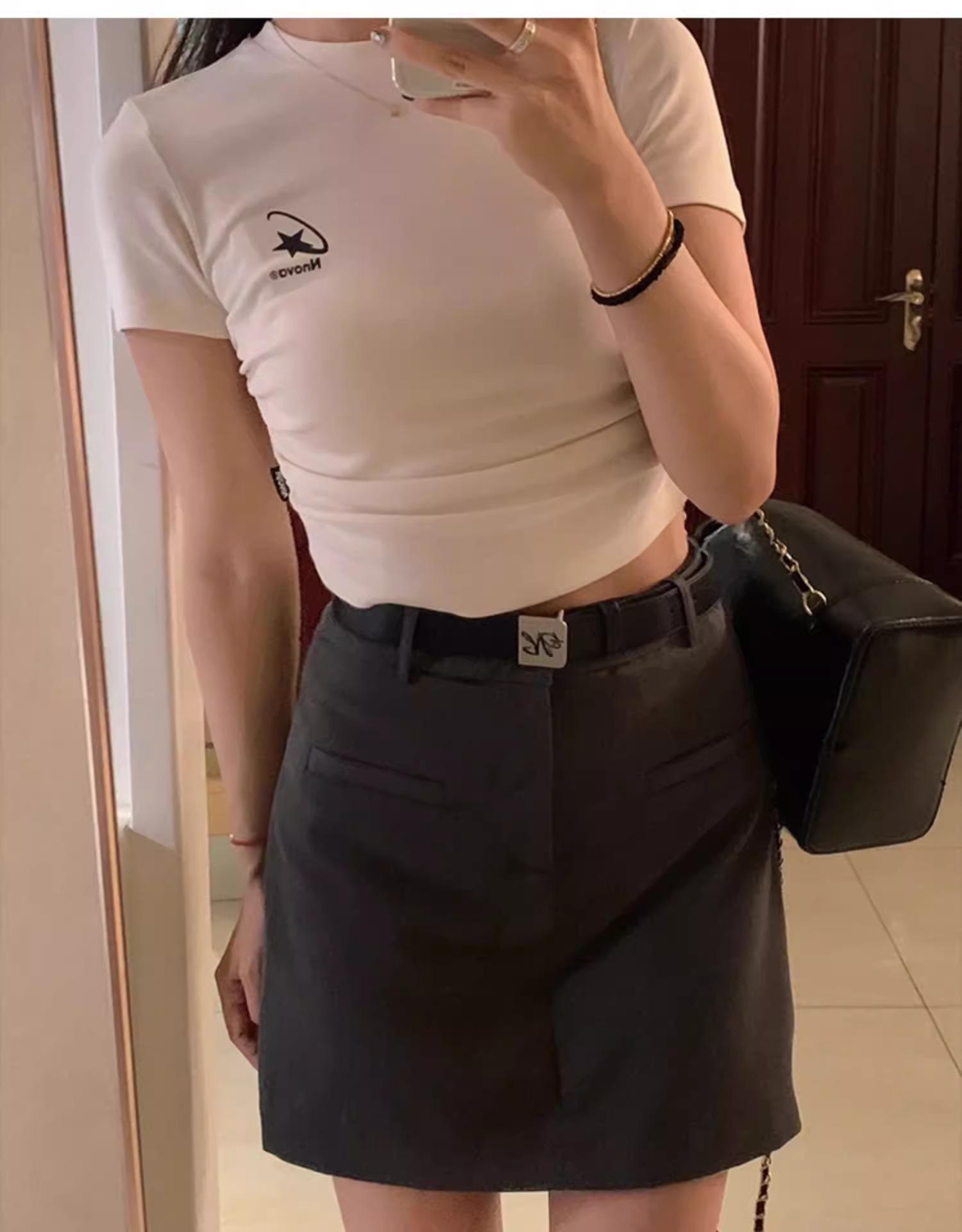 

Мини-юбка А-силуэта с высокой посадкой темно-серого цвета для женщин - Стройнящая и облегающая бедра M серый