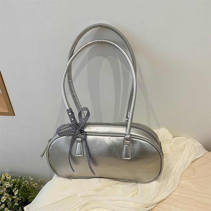 

Шикарная сумка-бант в стиле балета 2025: Трендовая, вместительная и универсальная наплечная сумка для женщин 31.5*9.5*15 серебряный