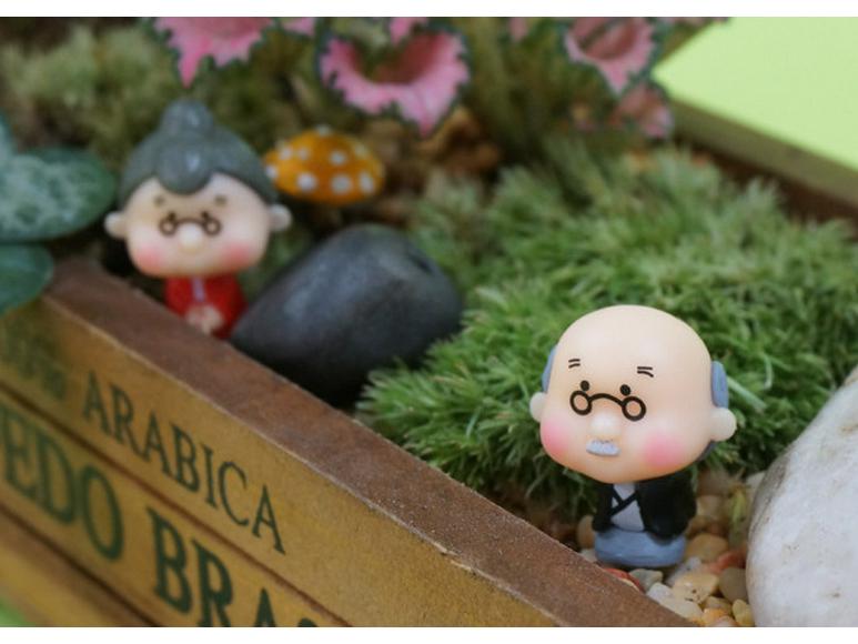 Cartoon Grandparents Miniature Dolls - Cute Micro Landscape Ornaments