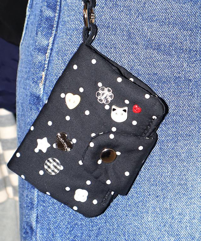 Ronron Multi Button Card Wallet Black Dot
