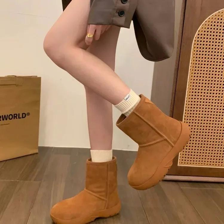 

Мода 2025 Женские теплые зимние сапоги из замши, Новые повседневные плюшевые пушистые сапоги против холода, Женская обувь на платформе больших размеров 40 каштановый