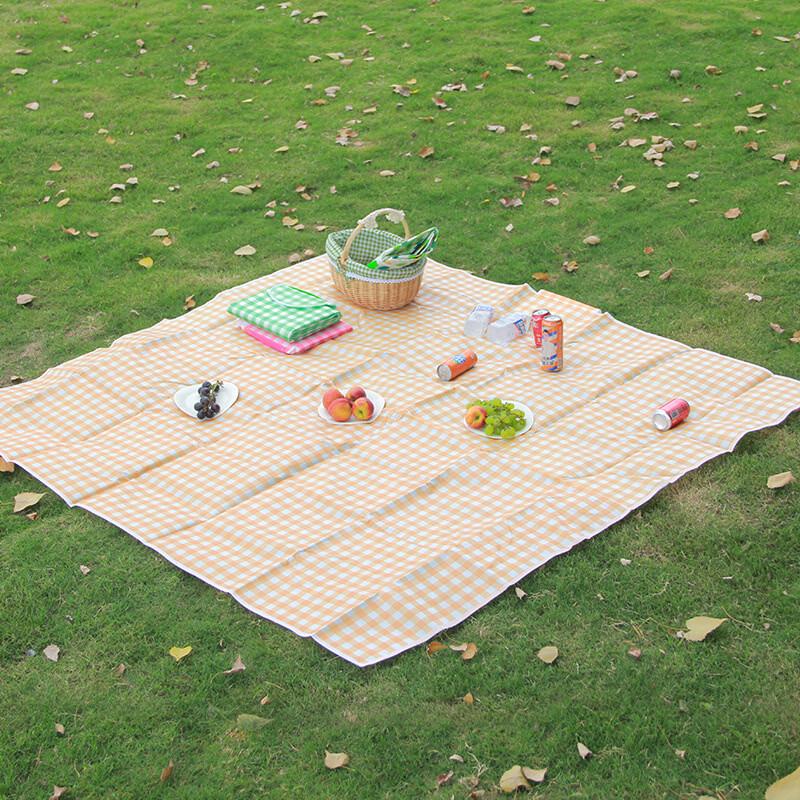 OEING Folding Waterproof Picnic & Camping Mat