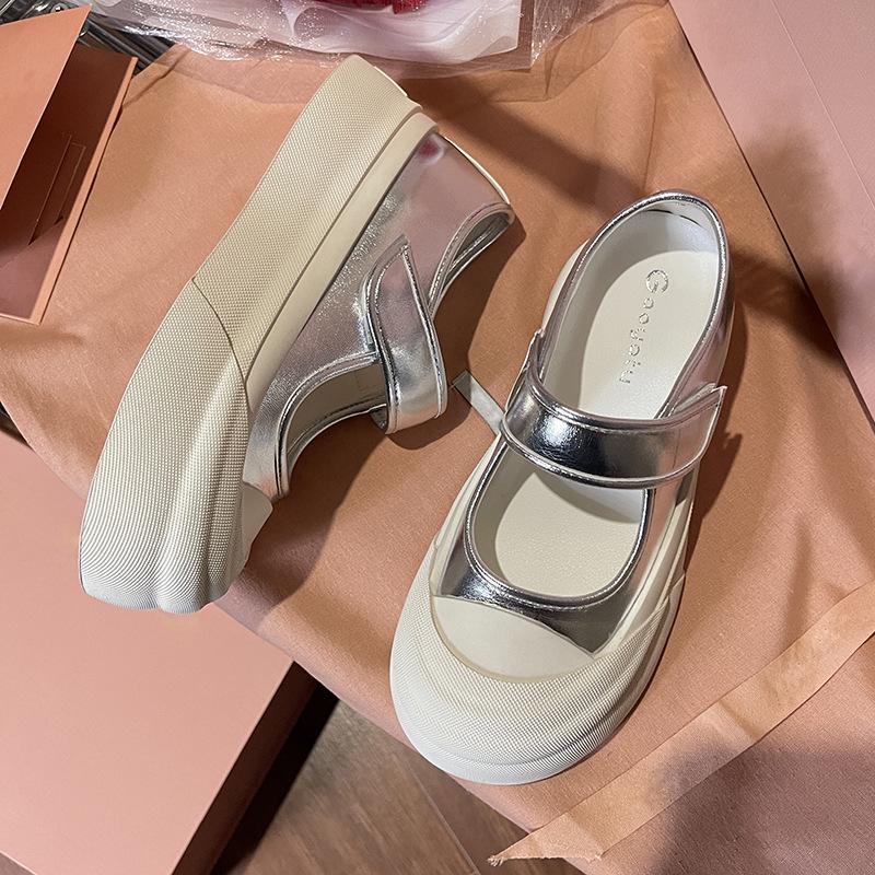 

Grape mother same invisible inner height increase 6cm single shoes Mary Jane shoes big head Velcro muffin small leather shoes round head 40 серебряный