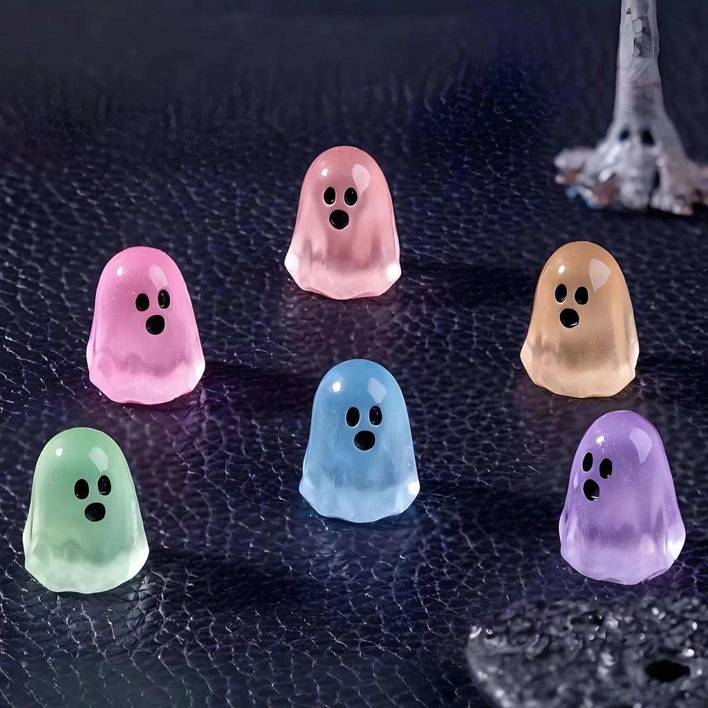 10 / 20pcs Luminous Multicolor Halloween Mini Resin Ghost Glow in The Dark Miniature Ghost Figurines Tiny Ghost Ornaments